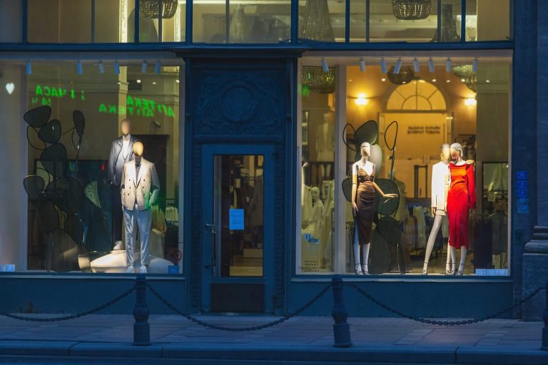 Shop windows with mannequins presenting the store's assortment
