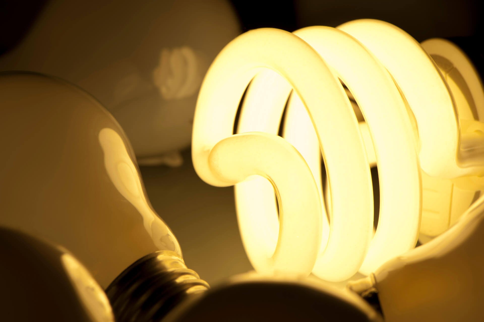Glowing energy efficient light bulb