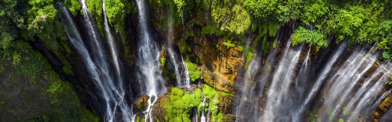 The waterfall seen from a bird's eye view